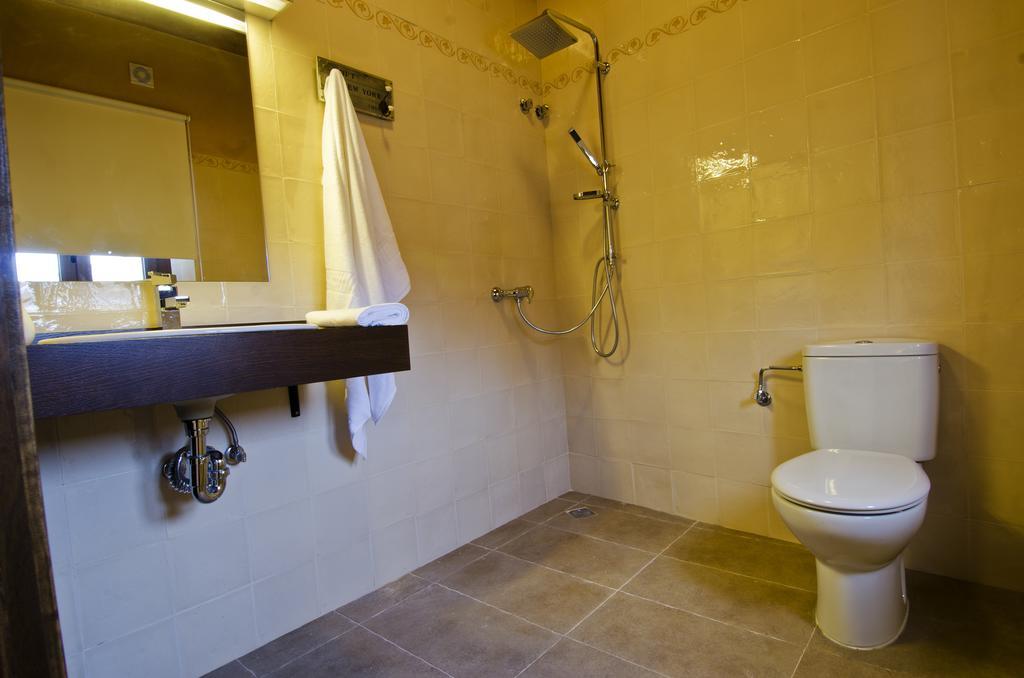 La Casona De La Mesta Hotell Almajano Rum bild